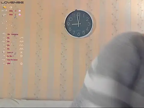 Snapshot of LustfulSarah chatting on September 26, 6:01 pm LustfulSarah online show from September 26, 6:01 pm