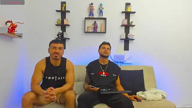 heteros curious online show from March 24, 11:43 pm