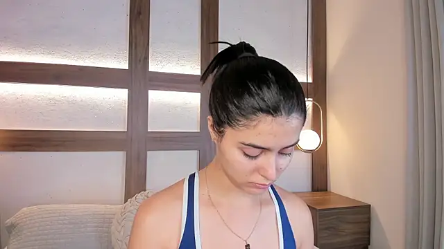 SarhaVega online show from April 20, 1:47 pm