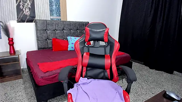 paola my online show from February 11, 6:57 pm