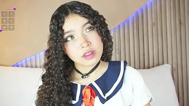 EloiseSweetxx online show from January 15, 1:05 pm