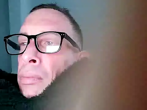 Snapshot of hamstiboy55 chatting on February 15, 4:03 pm hamstiboy55 online show from February 15, 4:03 pm