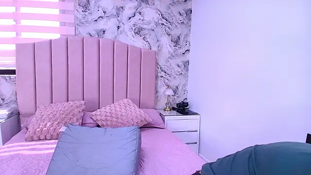 katsumi yan online show from February 12, 7:09 pm