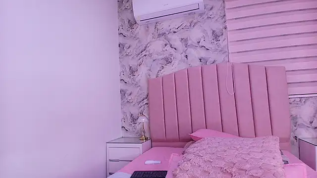 katsumi yan online show from April 21, 1:42 am