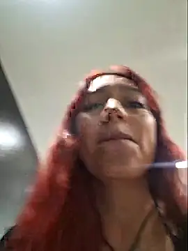 Snapshot of Eveeelyn25 chatting on November 28, 10:56 pm Eveeelyn25 online show from November 28, 10:56 pm