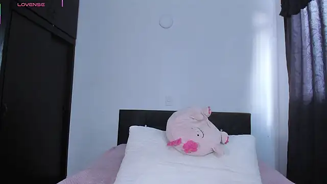 juanaaa 240 online show from February 18, 9:33 pm