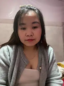 One-two22 online show from February 1, 1:20 pm