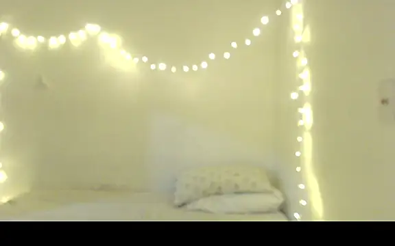 Snapshot of Renata_Honey chatting on December 3, 2:30 am Renata Honey online show from December 3, 2:30 am