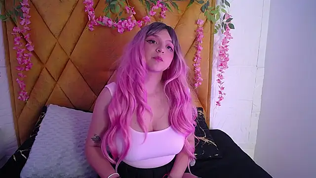 Snapshot of CandySwan chatting on November 30, 1:53 am CandySwan online show from November 30, 1:53 am