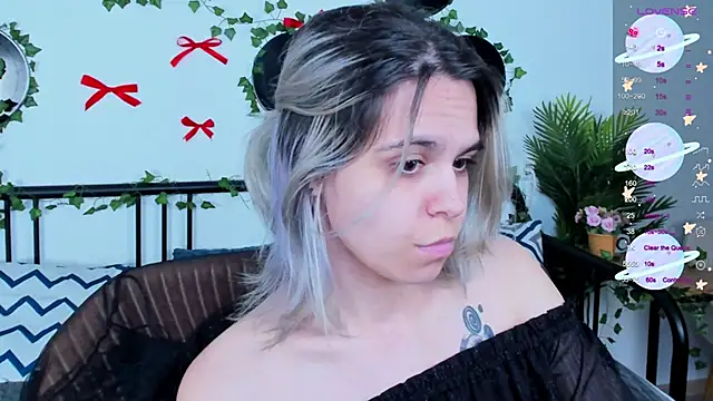 LiraBelle online show from June 11, 3:26 am