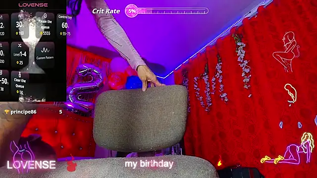 Snapshot of Sasha_monrroe33 chatting on December 3, 5:04 am Sasha monrroe33 online show from December 3, 5:04 am