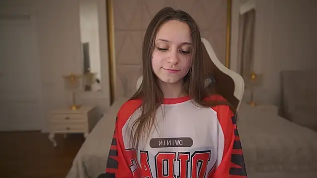 TinyNatalie online show from February 18, 11:44 pm