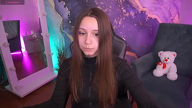 TinyNatalie online show from April 21, 12:55 pm