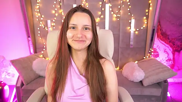 TinyNatalie online show from June 3, 6:16 am
