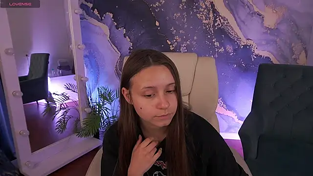 TinyNatalie online show from June 8, 12:49 pm