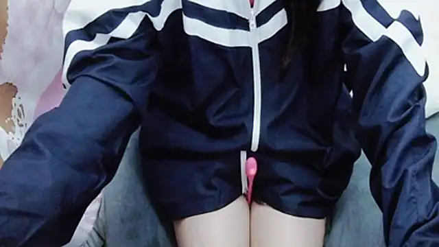 Snapshot of Alice-Hot88 chatting on February 10, 9:24 am Alice-Hot88 online show from February 10, 9:24 am