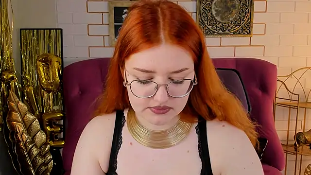 StaceyJensen online show from March 31, 8:15 am