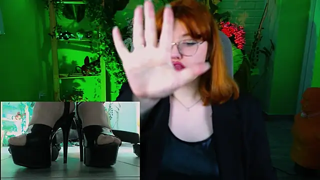 StaceyJensen online show from April 22, 9:33 am