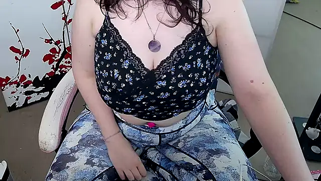 Hina-chou online show from February 6, 11:57 am