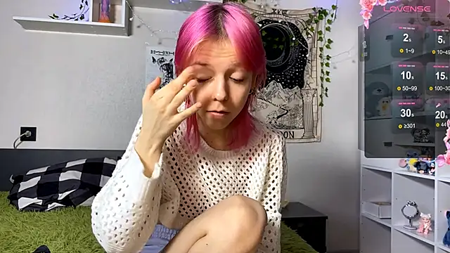 FairyLuna online show from March 12, 9:04 am