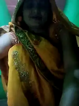 Snapshot of Pooja_hote chatting on December 4, 4:44 am Pooja hote online show from December 4, 4:44 am