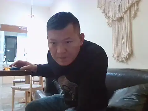 klasdjhasid online show from December 3, 10:02 am