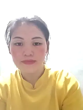 Snapshot of lynae-0 chatting on December 1, 5:23 am lynae-0 online show from December 1, 5:23 am