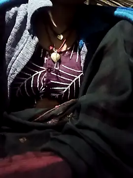 Snapshot of Mohnisinghji chatting on December 2, 6:47 pm Mohnisinghji online show from December 2, 6:47 pm