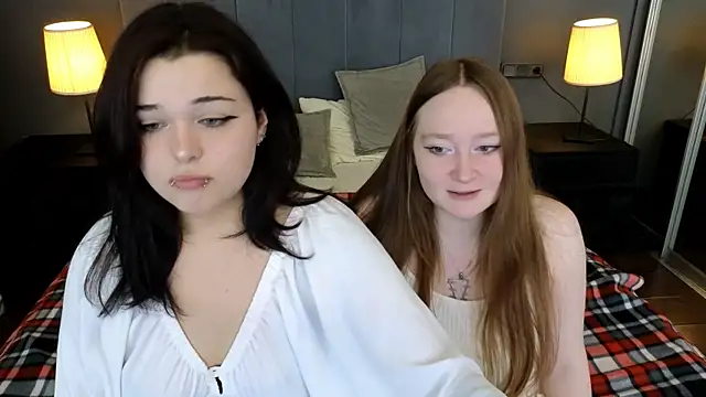 Snapshot of VikiBlossom chatting on December 15, 8:57 pm VikiBlossom online show from December 15, 8:57 pm