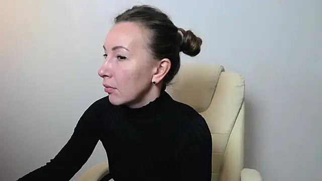 Brandy Gem online show from April 20, 1:14 pm