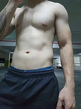 Snapshot of Valerious180 chatting on June 27, 5:18 pm Valerious180 online show from June 27, 5:18 pm