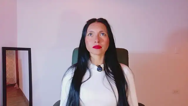 Cloe16  online show from February 11, 3:11 am