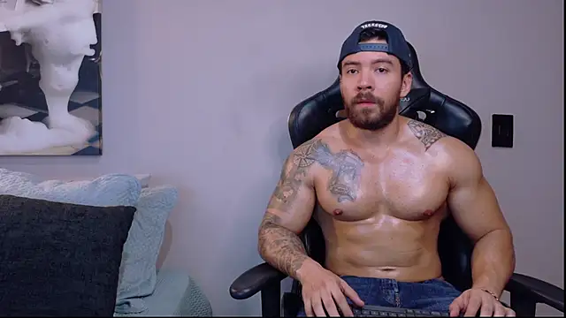 Snapshot of owen_seth1 chatting on June 1, 10:22 pm owen seth1 online show from June 1, 10:22 pm