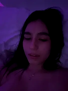 Snapshot of ScarletFalcon chatting on November 23, 7:52 am ScarletFalcon online show from November 23, 7:52 am