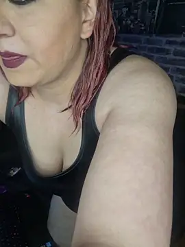 Snapshot of SquirtPassion1995 chatting on April 3, 7:45 pm SquirtPassion1995 online show from April 3, 7:45 pm