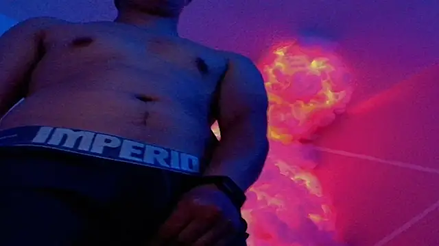 Snapshot of Daisuke_01 chatting on December 14, 11:42 pm Daisuke 01 online show from December 14, 11:42 pm