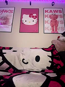 Snapshot of seductivefreak7 chatting on December 16, 4:17 am seductivefreak7 online show from December 16, 4:17 am