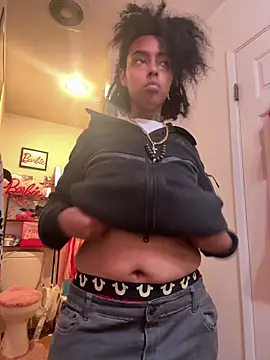 Snapshot of seductivefreak7 chatting on December 23, 1:58 am seductivefreak7 online show from December 23, 1:58 am