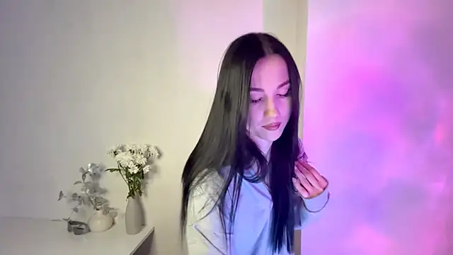 Snapshot of Beautyofnlka chatting on December 1, 12:10 pm Beautyofnlka online show from December 1, 12:10 pm