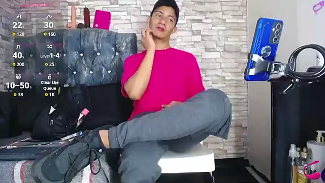 Snapshot of stefanodj chatting on December 4, 4:00 am stefanodj online show from December 4, 4:00 am