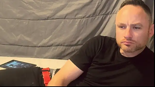 famous1tad online show from April 14, 10:16 pm