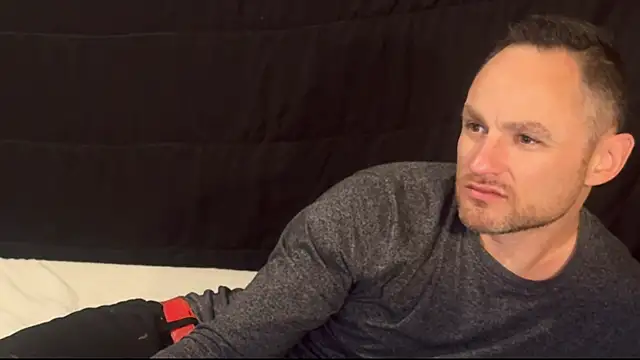 famous1tad online show from April 18, 1:48 pm