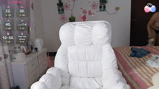 Snapshot of MissU_558 chatting on June 20, 8:39 am MissU 558 online show from June 20, 8:39 am