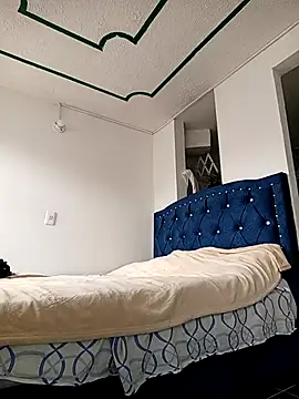 man black hot24 online show from April 20, 12:30 pm