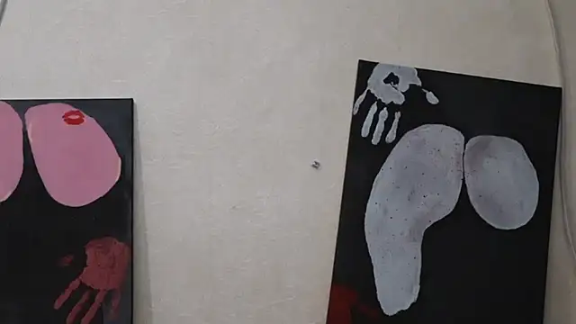 Snapshot of Dolls_69 chatting on December 3, 6:39 pm Dolls 69 online show from December 3, 6:39 pm