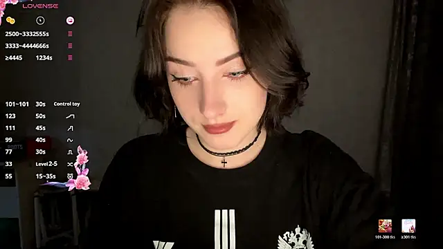 Snapshot of Meowluly chatting on February 17, 7:27 am Meowluly online show from February 17, 7:27 am