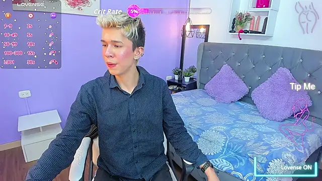 Juaan Diick online show from December 1, 5:51 pm