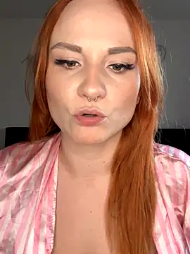 Snapshot of Fiebie_licios chatting on December 2, 9:03 am Fiebie licios online show from December 2, 9:03 am