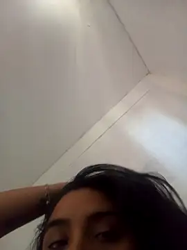 Bizcochitoc4 online show from January 12, 12:43 pm