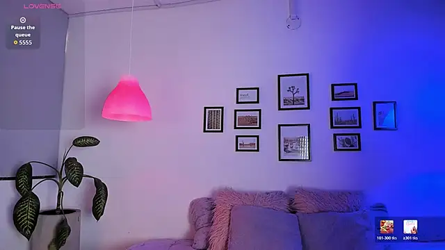 Skyy bloom online show from April 20, 1:03 pm